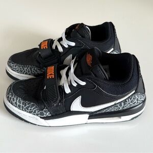 Air Jordan legacy 312 low big kids' shoes